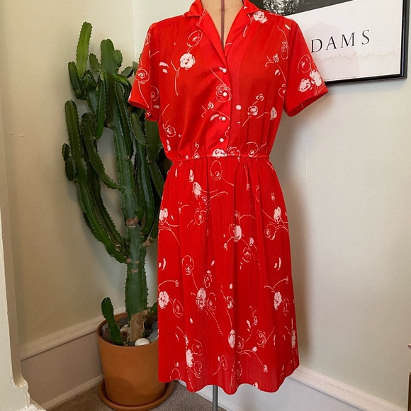Vintage Shirtdress - Red Floral - Picture 2 of 4